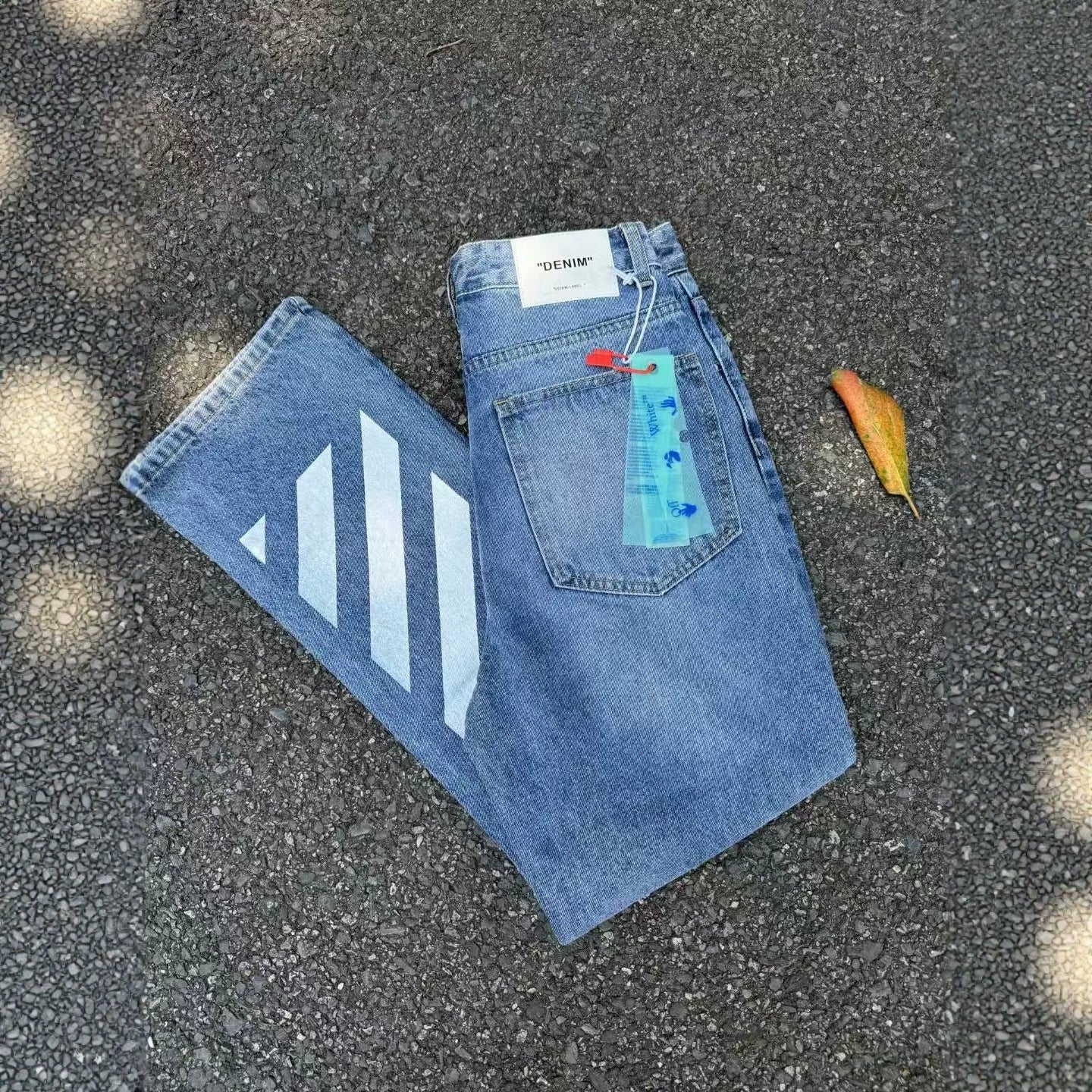 OFF-WHITE2026 New Light Blue Black Printed Couple's Wash Loose Jeans Cross border Europe and America