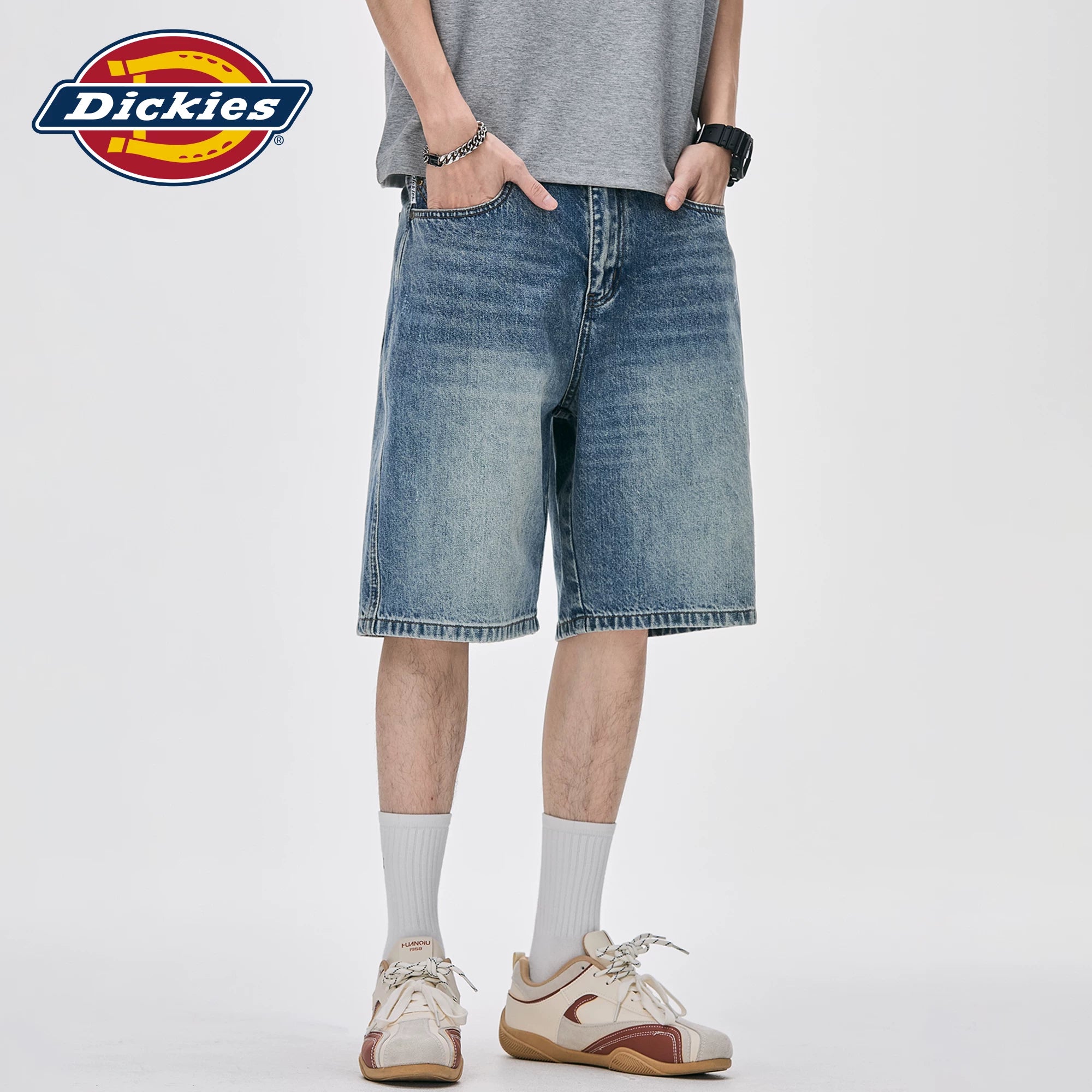 Dickies Cool American style vintage denim shorts for men in summer, loose straight leg, retro washed five quarter pants M
