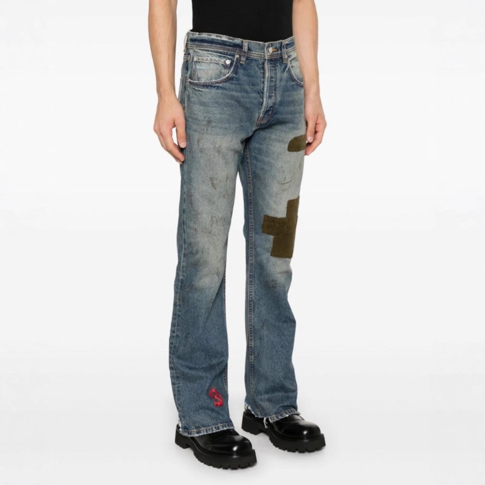 ERD melancholic rich second-generation 25s retro washed knife cuts through holes to make old, burns embroidery stickers, micro flared jeans